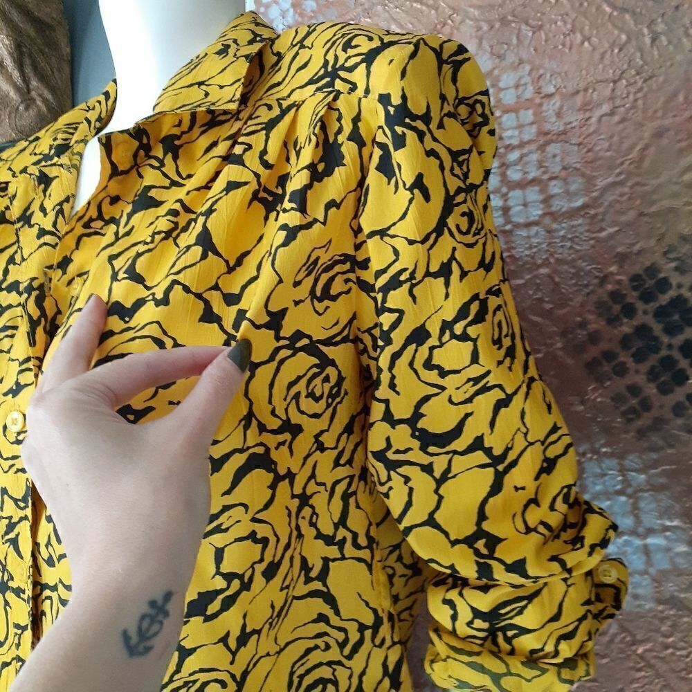 Vintage Abstract Print Button Down Shirt - Picture 4 of 11
